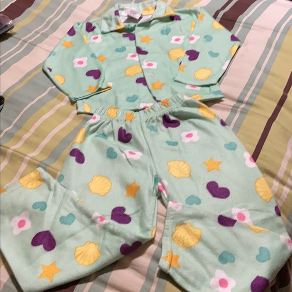 Toddler Warm Pajamas. EUC